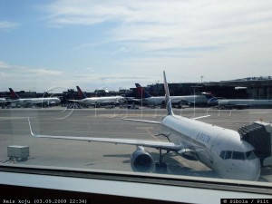 Lennukid ja lennujaamad
